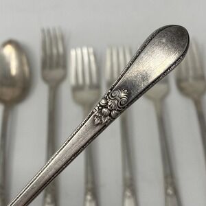 Vtg 30's 1847 Rogers Bros IS 8pc Set Flatware Silverplate Adoration Forks Spoons